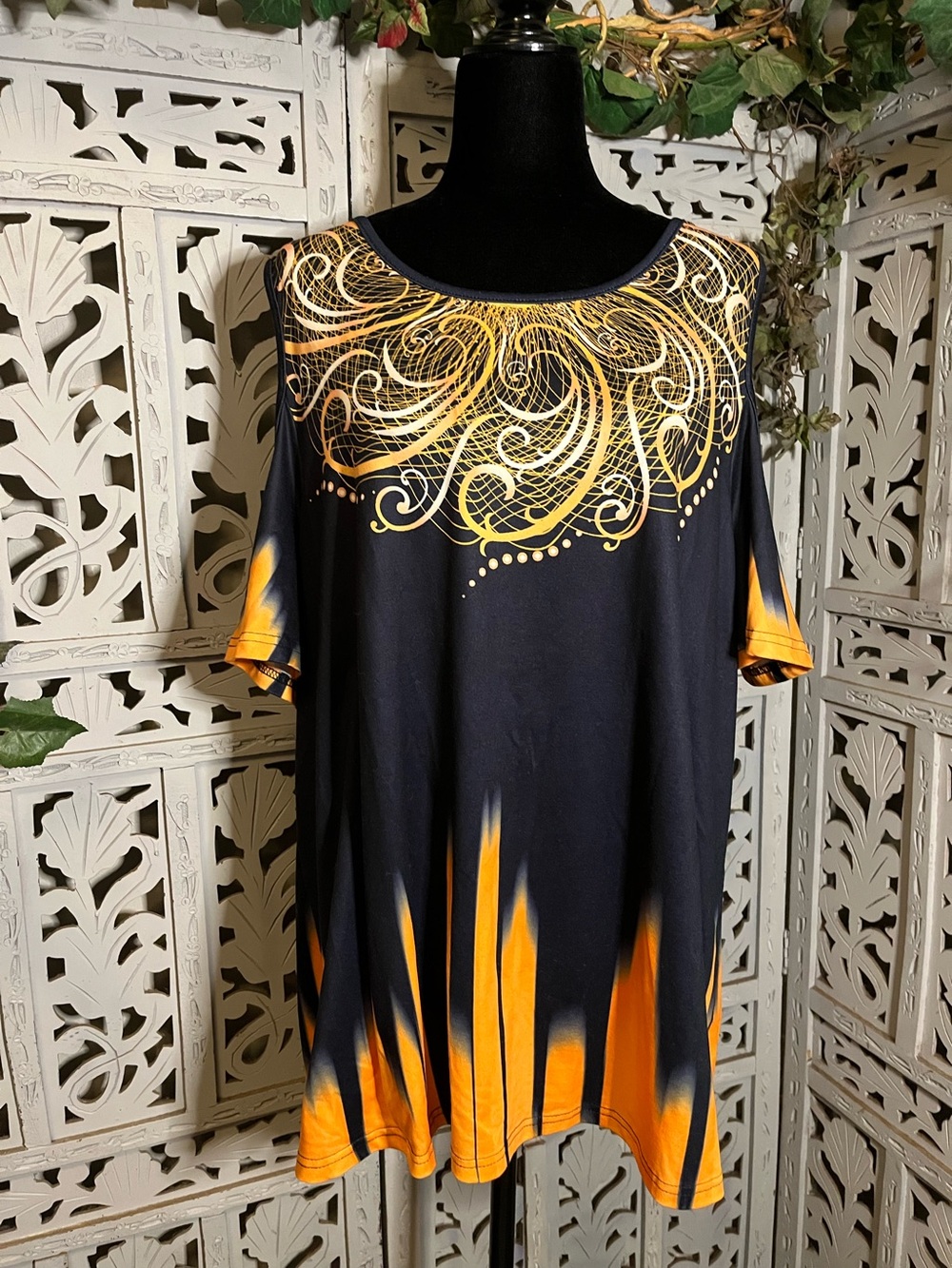 DYNAMITE BLACK WITH ORANGE FIRE & SWIRLS SHORT SLEEVES PLUS SIZE TOP